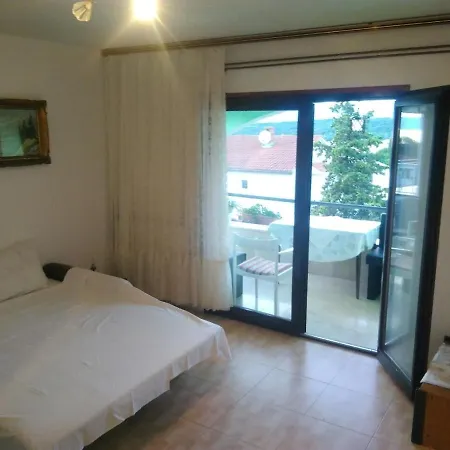 With Parking Space Njivice, Krk - 5476 Apartament *