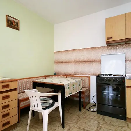 With Parking Space Njivice, Krk - 5476 Apartament Nijvice